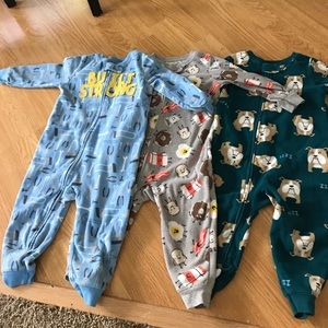 Set of 3 Carter’s boys fleece footless pajamas